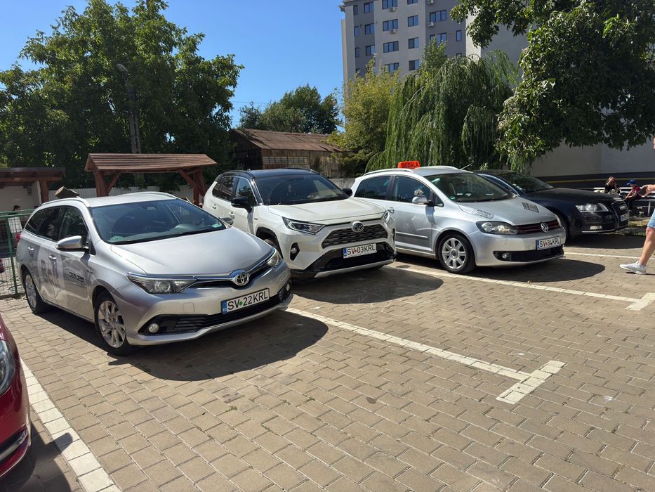 Vand golf 6 plus 2.0 diesel (masina de scoala de soferi)