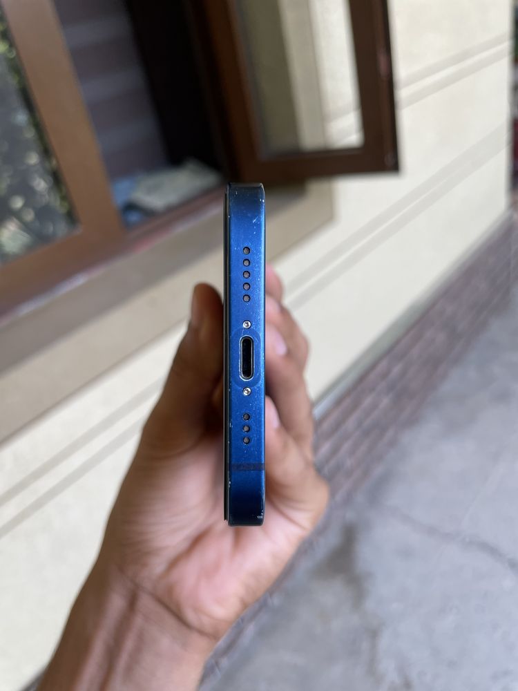 Iphone 12 64gb.