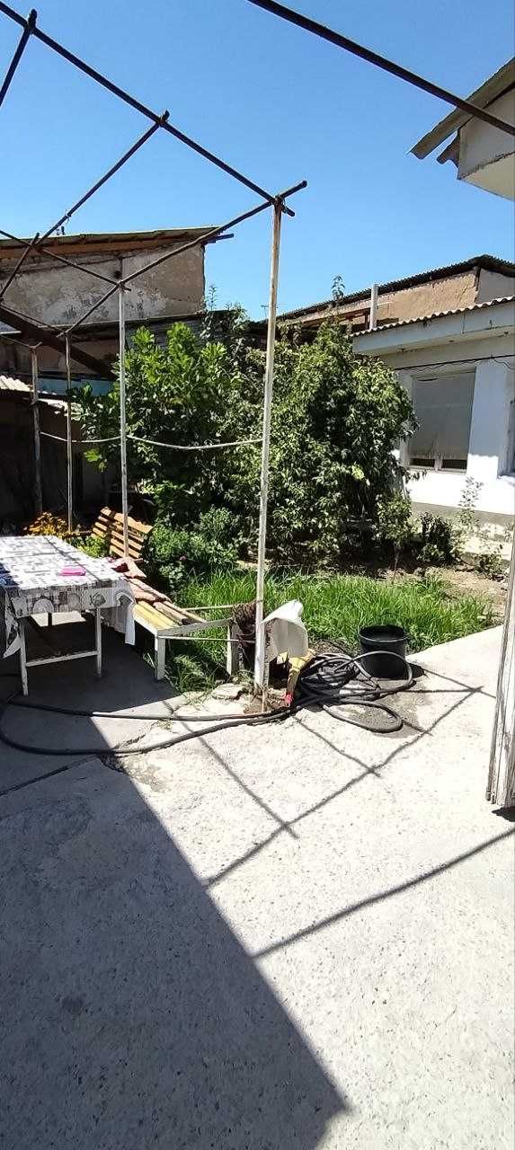 Участок 3 сотки, 2 дома на участке, Мухтар Ашрофий, есть ипотека!