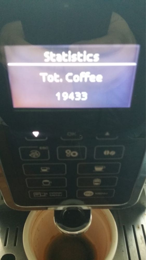 Espressorul expresor aparat de cafea Delonghi Magnifica