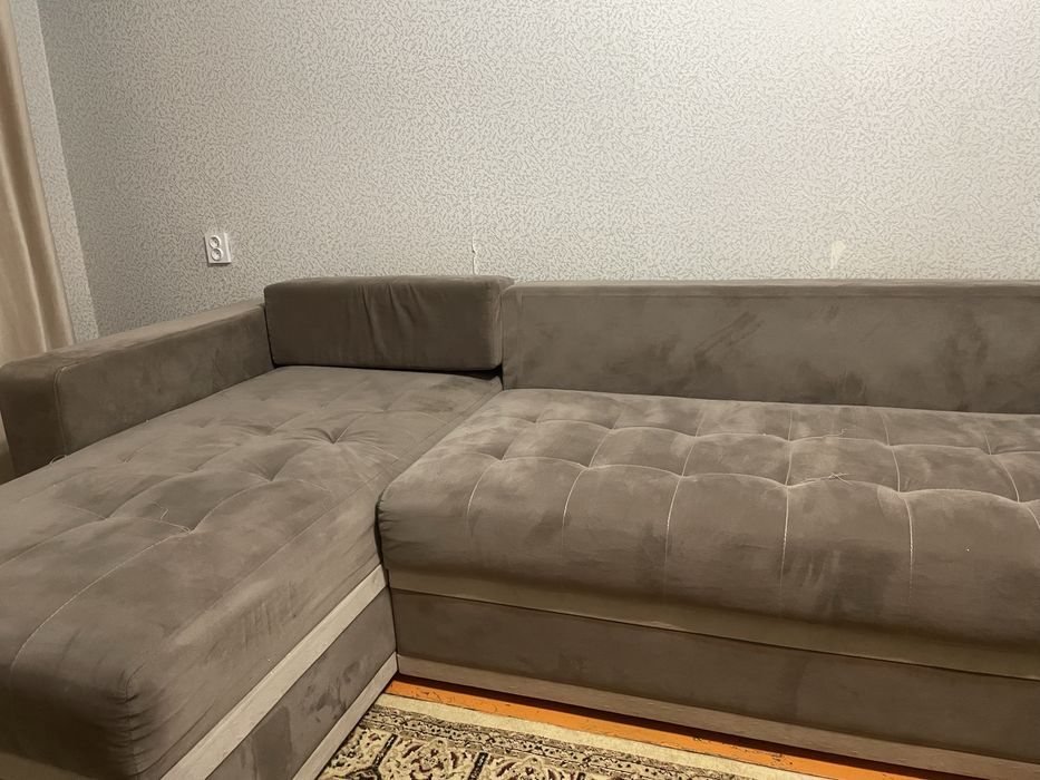 Продам диван в отличном состояний