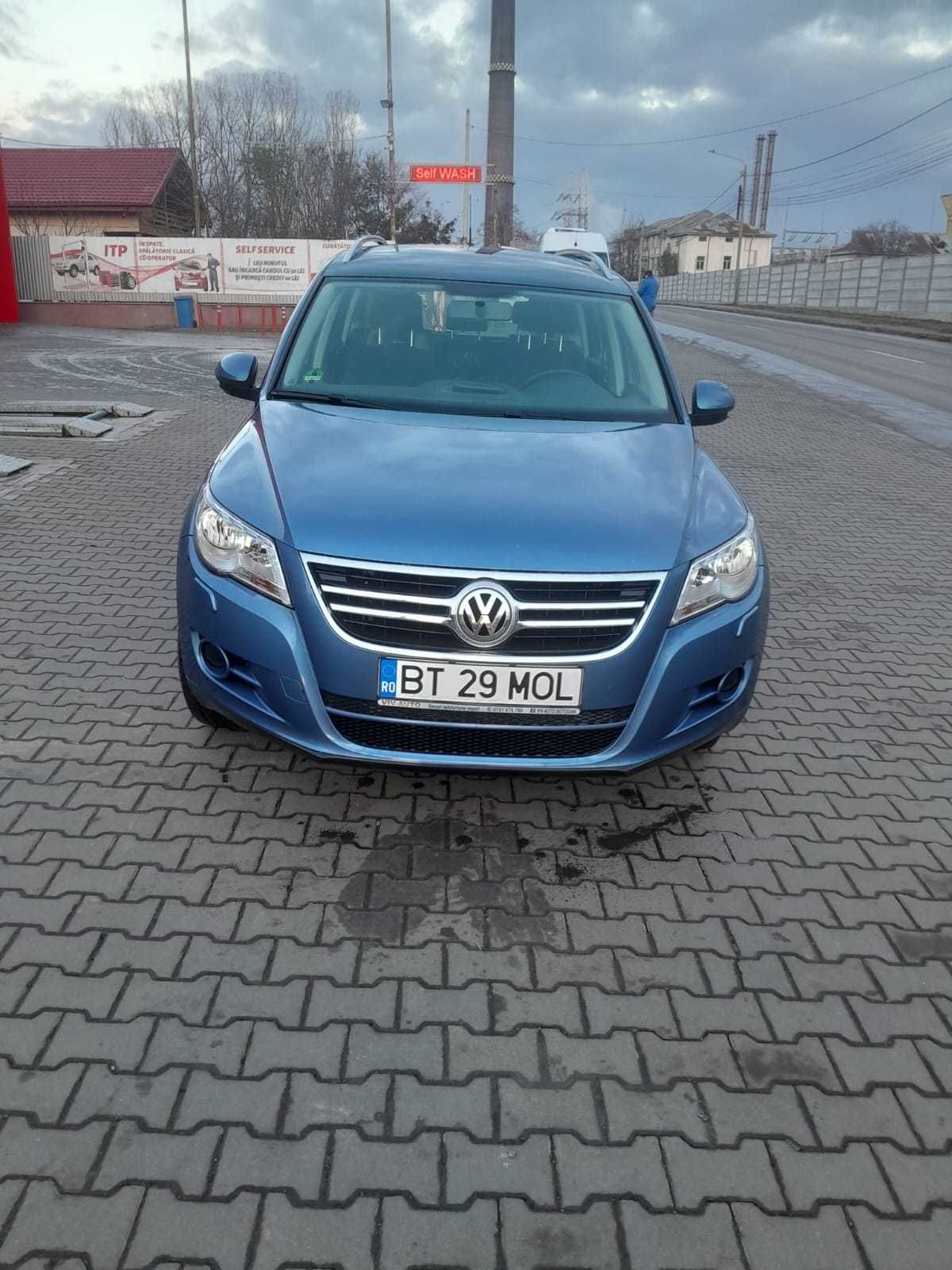 Vând Volkswagen tiguan