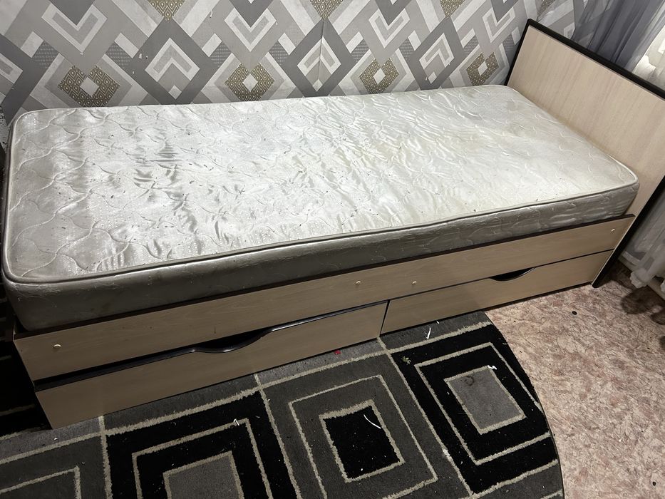 Продам кравать,односпольная