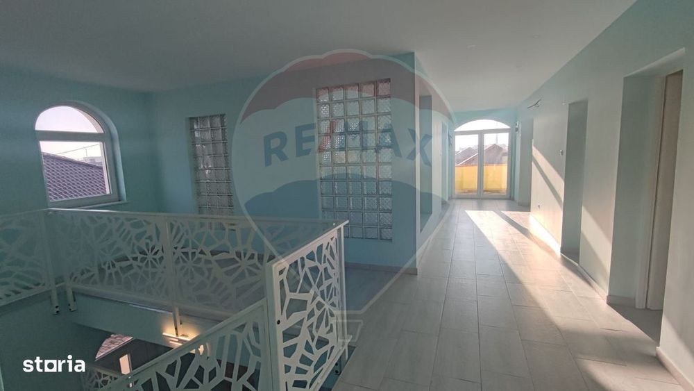 De inchiriat spatiu generos nerezidential la casa/mansarda zona Oncea