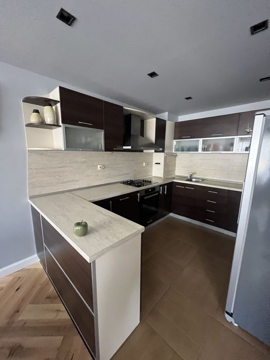 Кухненско обзавеждане, мивка,, плот котлони