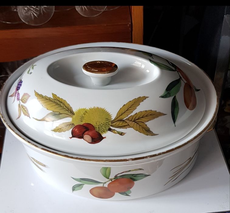 Supieră din portelan