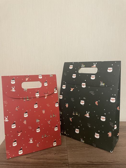 Продам классные Новогодние пакеты недорого!