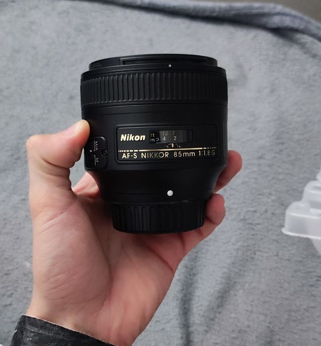 Nikon AF-S 85mm F1.8 G