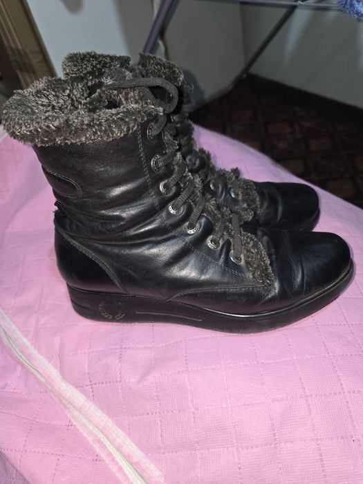 Кожа сапог etik koja