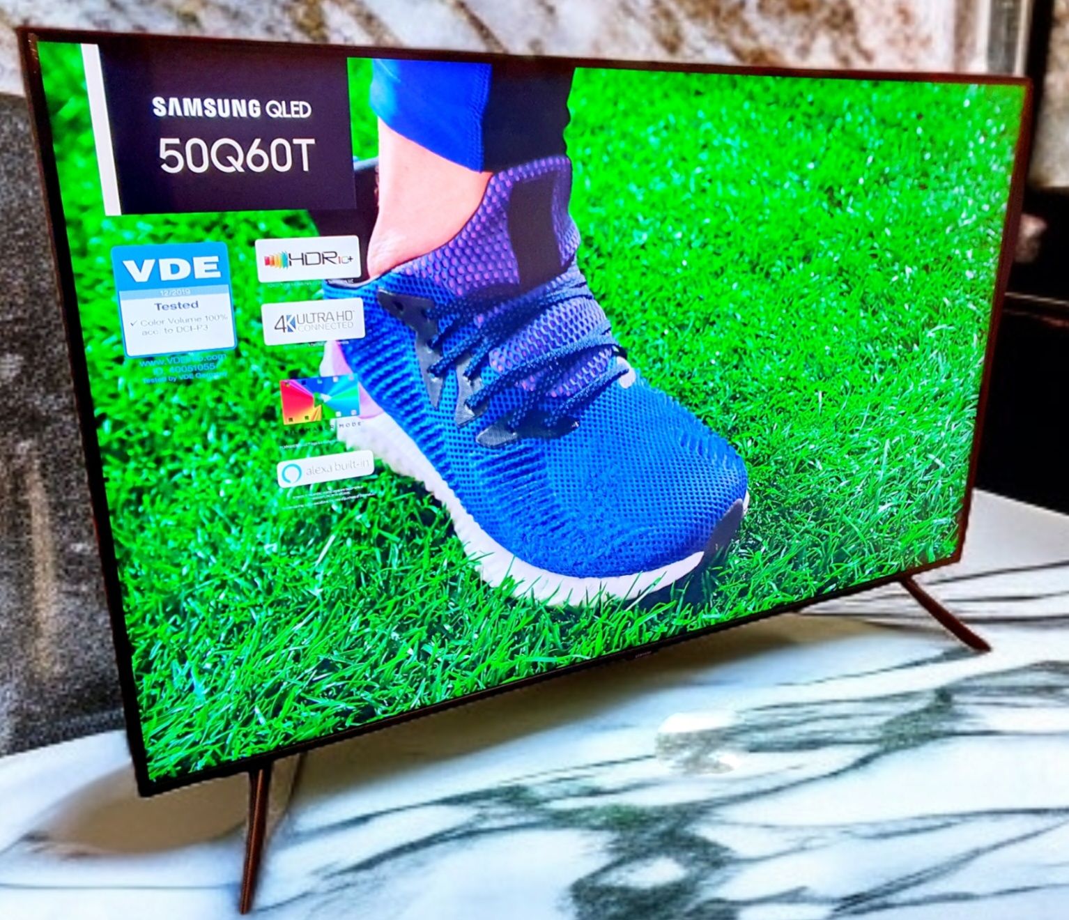 Телевизор - Samsung 50 ИНЧА - QLED - SMART TV - 4K !