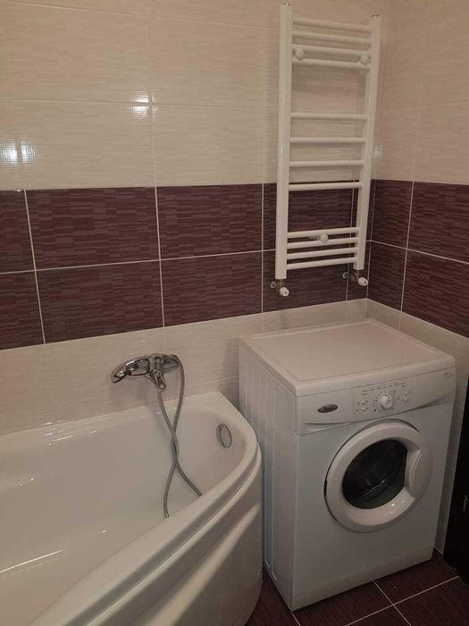 De inchiriat garsoniera Militari Residence