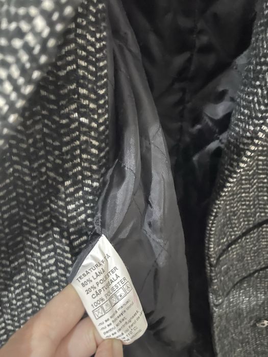 Palton dama  matlasat marimea 38