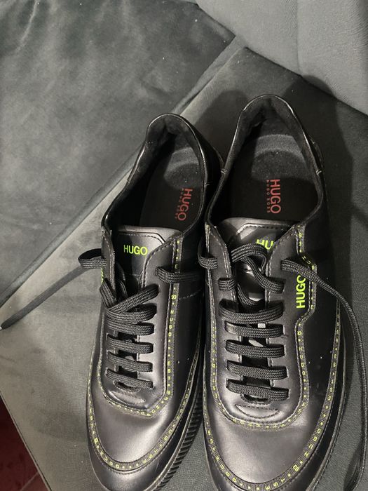 Pantofi sport HUGO - stare foarte buna