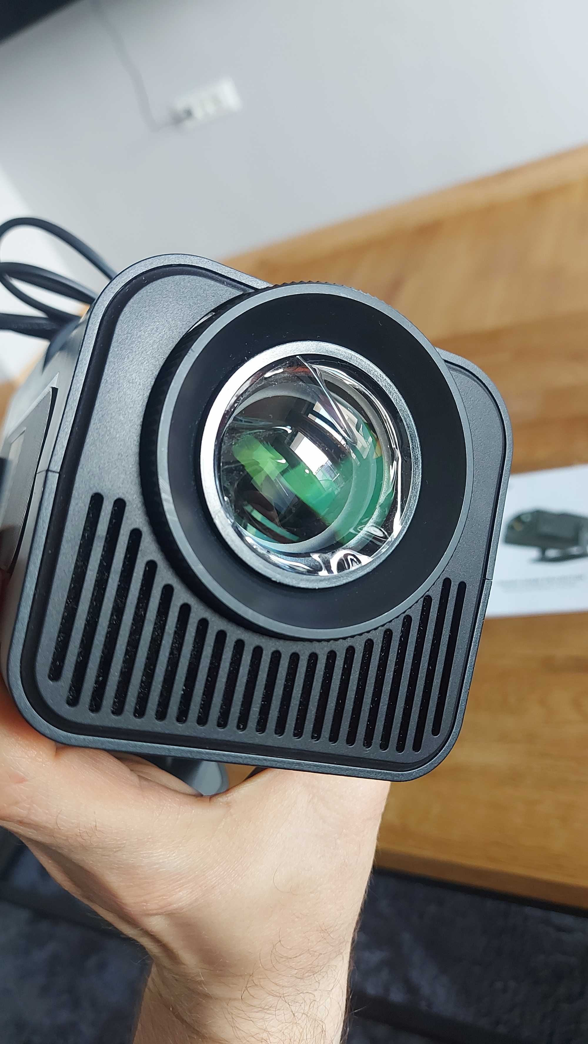 Мултимедия Portable smart projector Model Gimbal 5