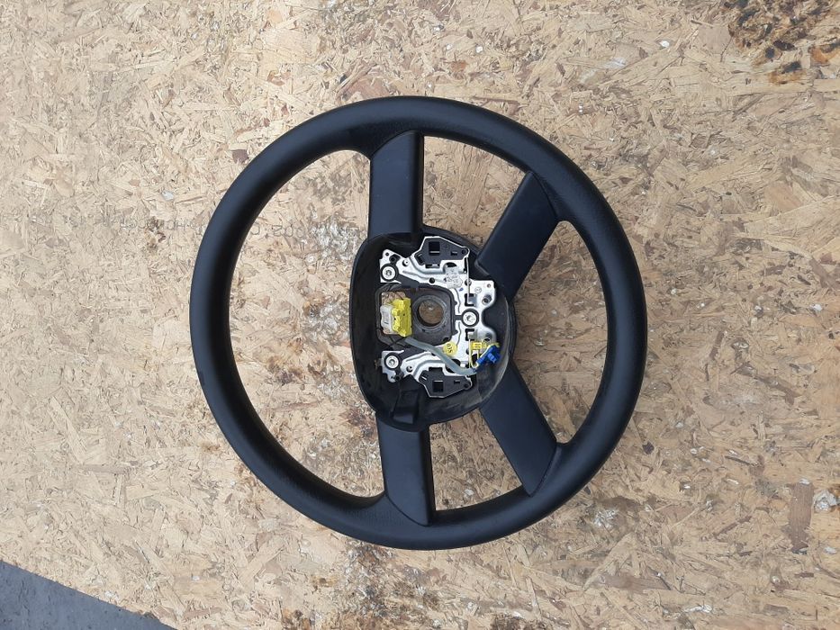 Volan 4 spite Vw Polo 9N