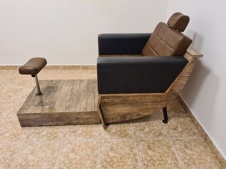 Педикюрен стол/ стол за педикюр