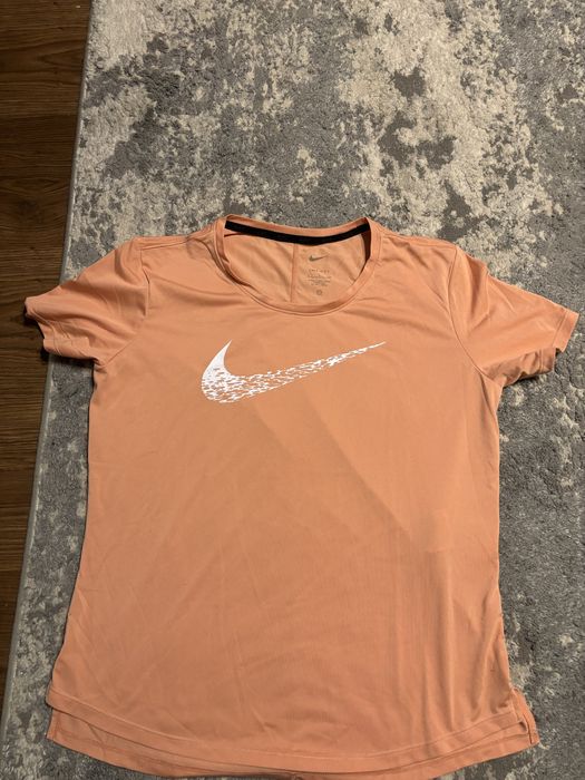 Оранжева блуза на НАЙК