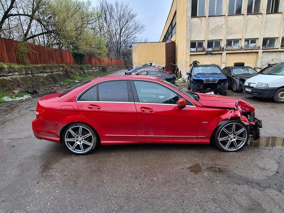 Mercedes W204 C220CDI 651  170кс Facelift xenon AMG пакет  НА ЧАСТИ !