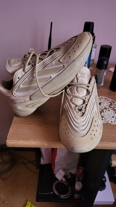 Adidas ozelia nr 42