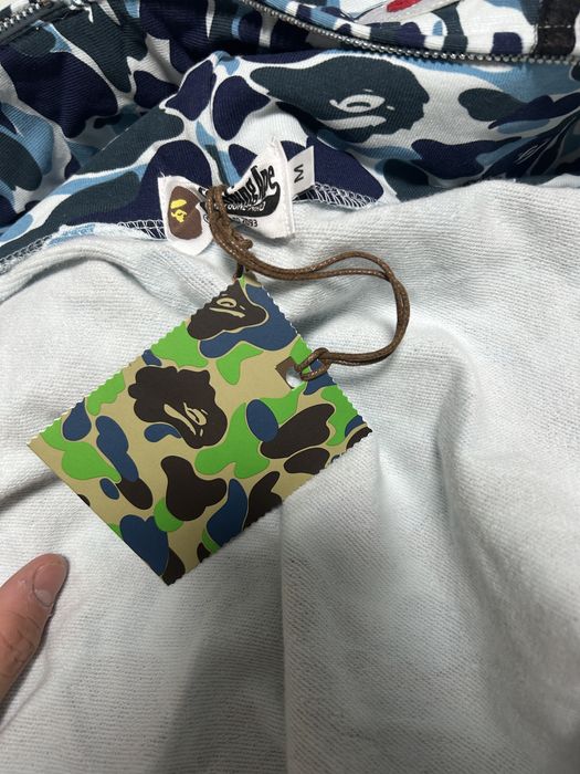 Compleu bape (hanorac , pantaloni)