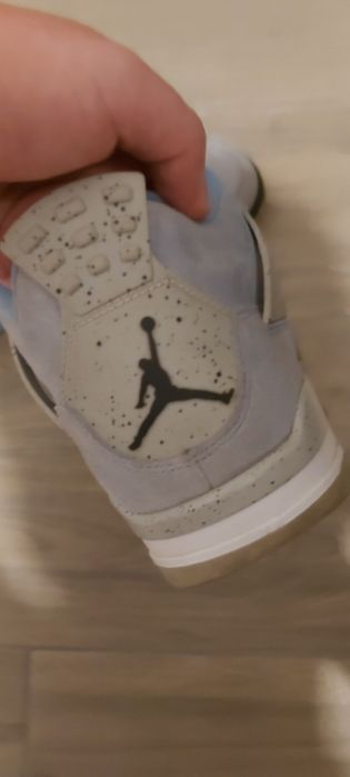 Jordan 4 unc stare perfecta
