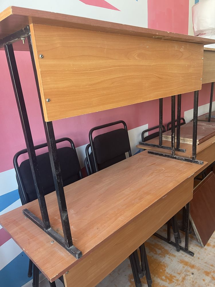 Парты,доски,шкафы