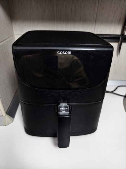 Air fryer Cosori cu garanție