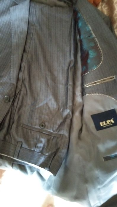 Костюм мужской .