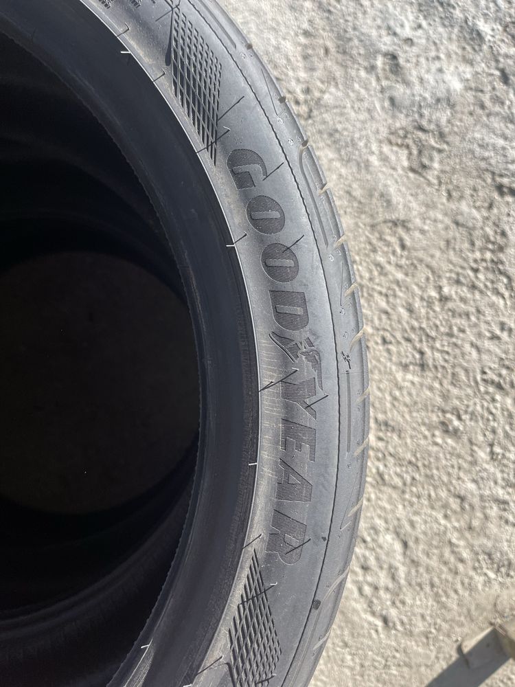 295/35R20-255/40R20 Goodyear EAGLE F1 Asimmetric 5 NOI