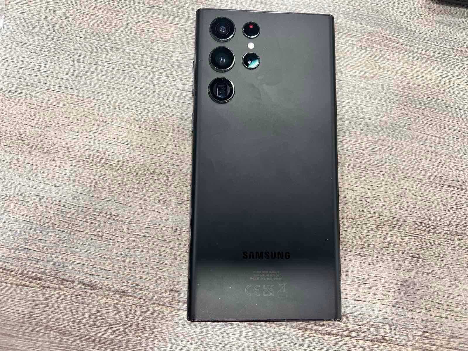 Продава се: Samsung Galaxy S22 Ultra
