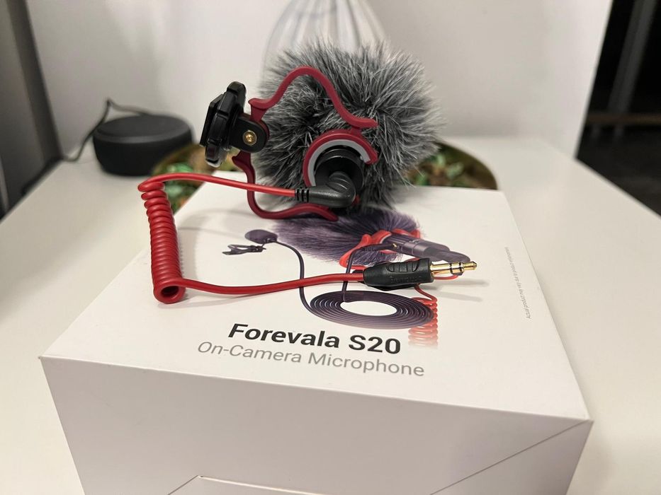 Microfon Forevala S20 cu lavaliera