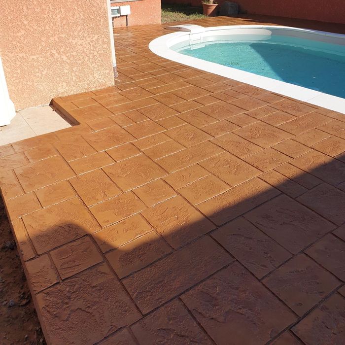 Beton amprentat, Pavaj beton curti, gradini, alei, terase, hale