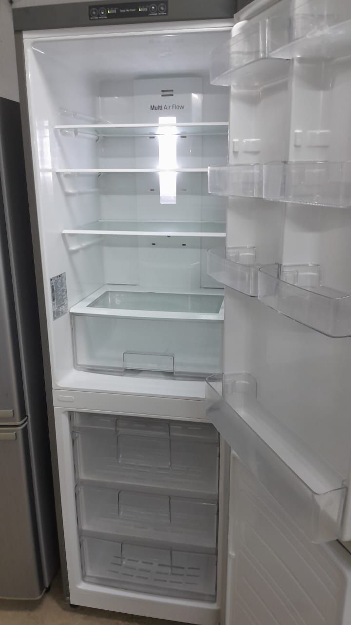 Холодильник доставка от55000 цены разныезные