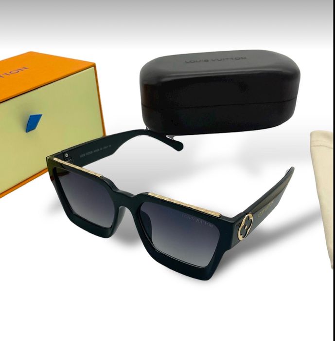 Louis Vuitton солнцезащитные очки б/у пару раз