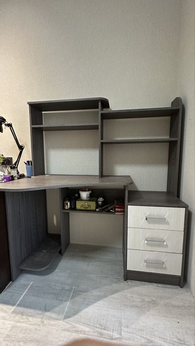 Стол компьютерный