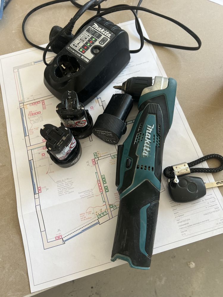 Ъглов винтоверт Makita DA331D 10.8V