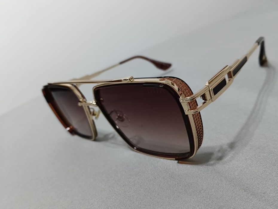 Ochelari de soare noi