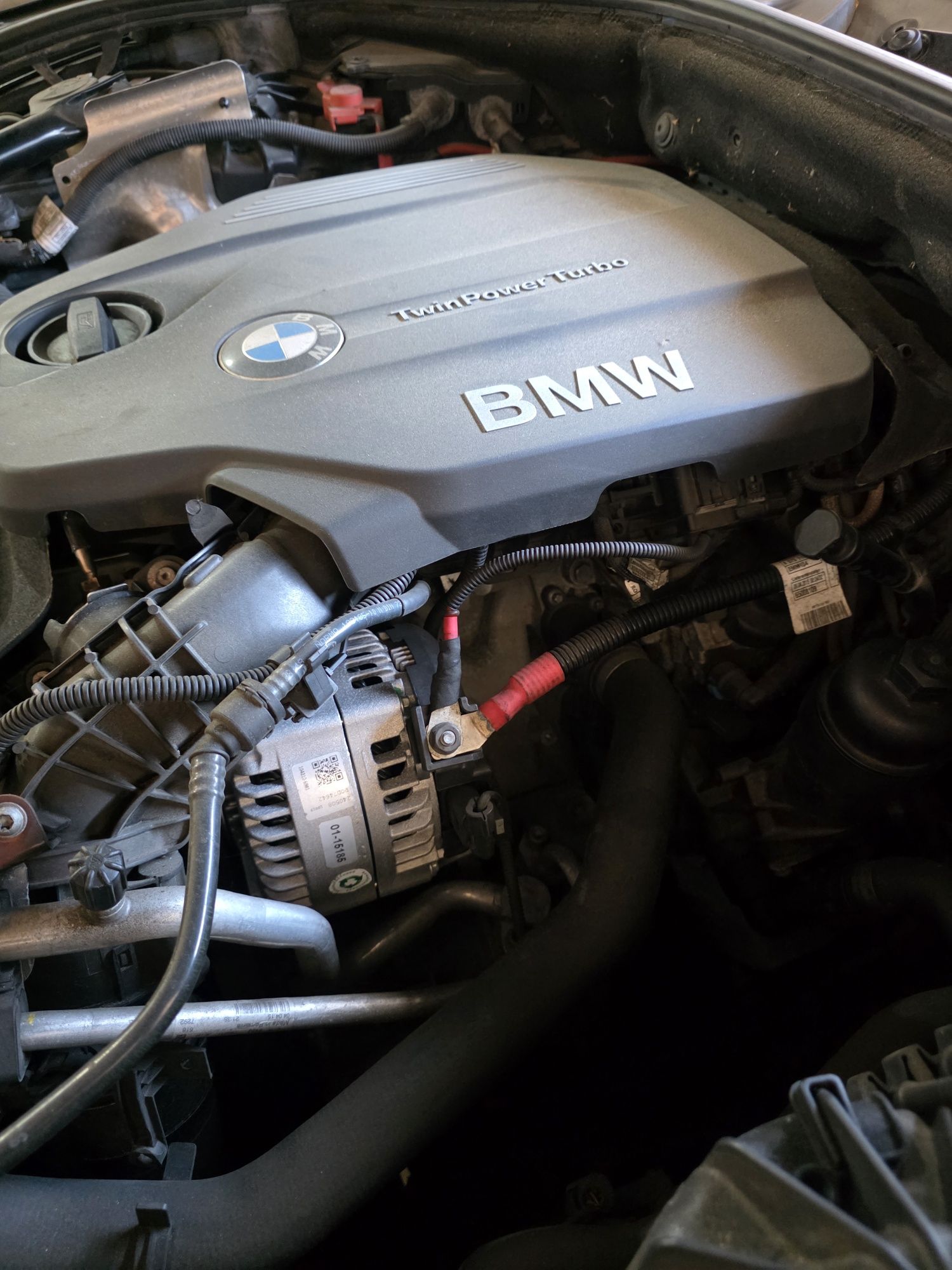 Dezmembrez bmw f10 lci b47