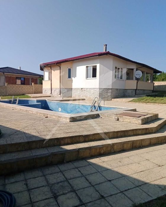 Продава се Къща в с. Рудник, Област Бургас - 300 кв.м за 767 €/кв.м - Снимка #1