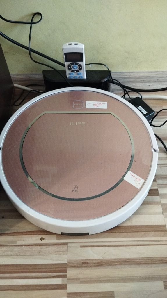Прахосмукачка робот ILIFE
