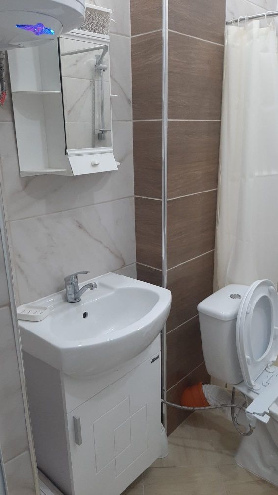Дава се под наем Двустаен апартамент в Асеновград - 72 кв.м за 357 € - Снимка #8