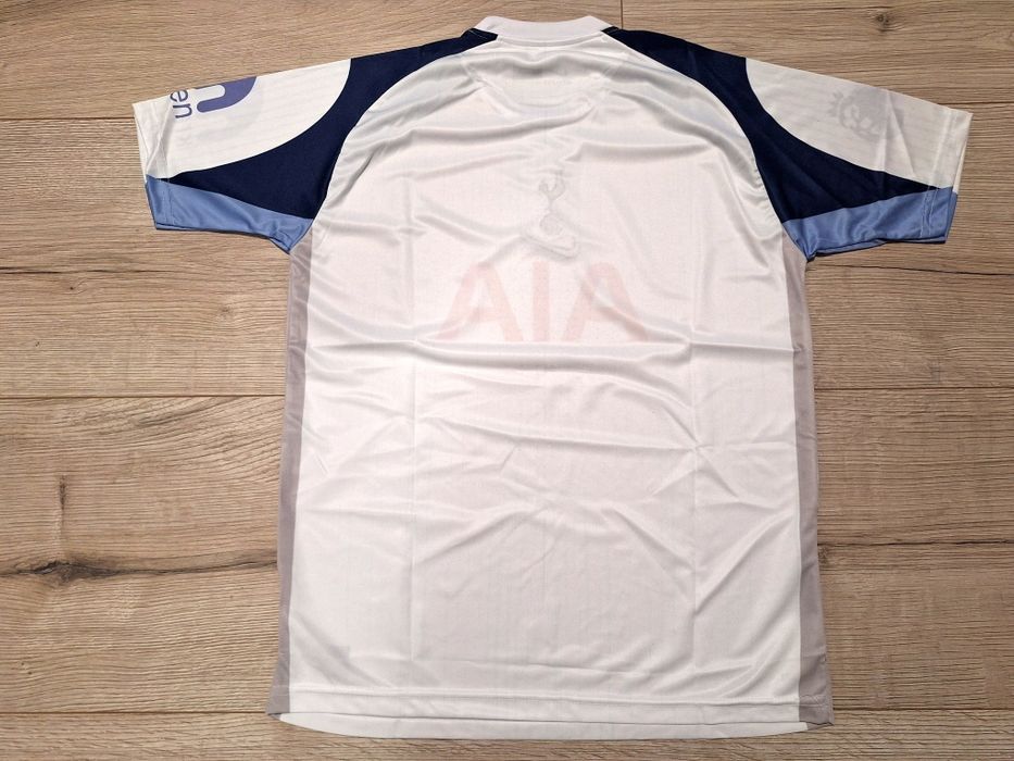 Футболна фланелка на Тотнъм Хотспър сезон 25/26!