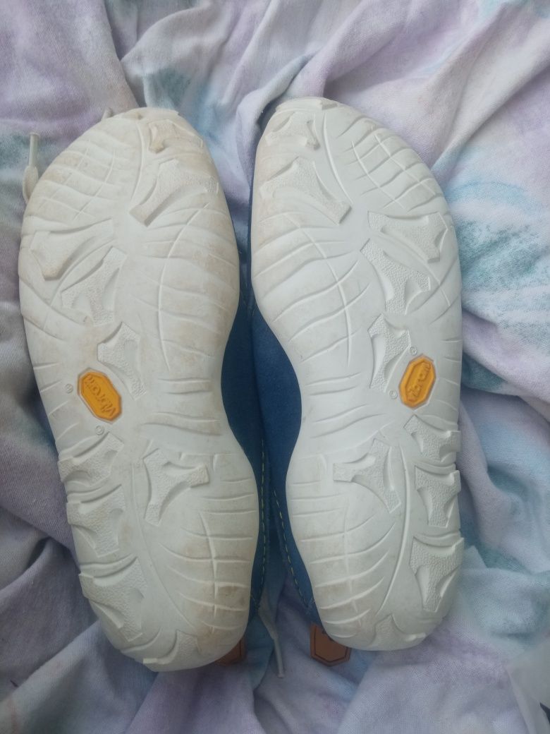 Papuci Roy Hayes Studio cu talpă Vibram – mărimea 37–38, star excelent