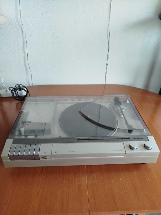 Superb Stereo Music Center Minerva model: RST 200. In stare perfecta!