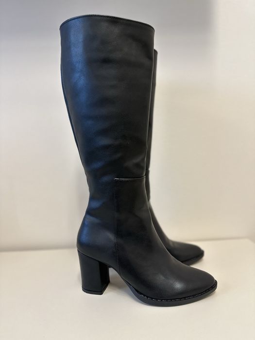 Cizme cu toc si fermoar