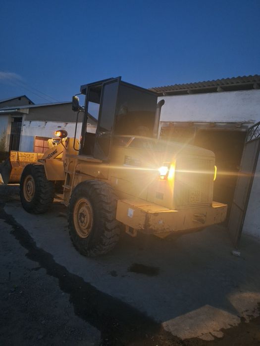 Фронтальный погрузчик 2014