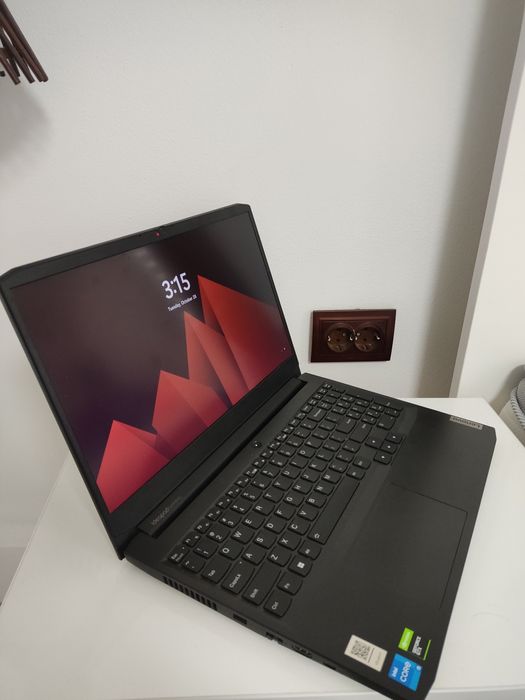 vând laptop Lenovo ideapad gaming 3
