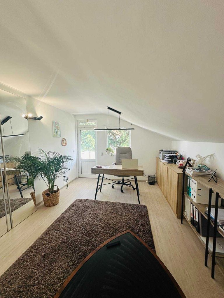 Продава се Къща в Пловдив, Тракия - 104 кв.м за 2068 €/кв.м - Снимка #22