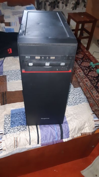 Vînd carcasă pc cu sursă și placă de băză