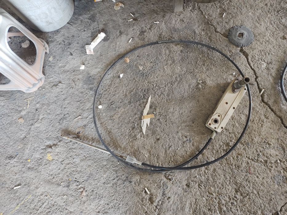 Кормилни жила с червяци за лодка